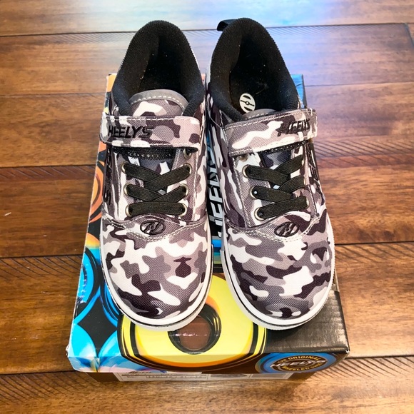boys heelys size 13
